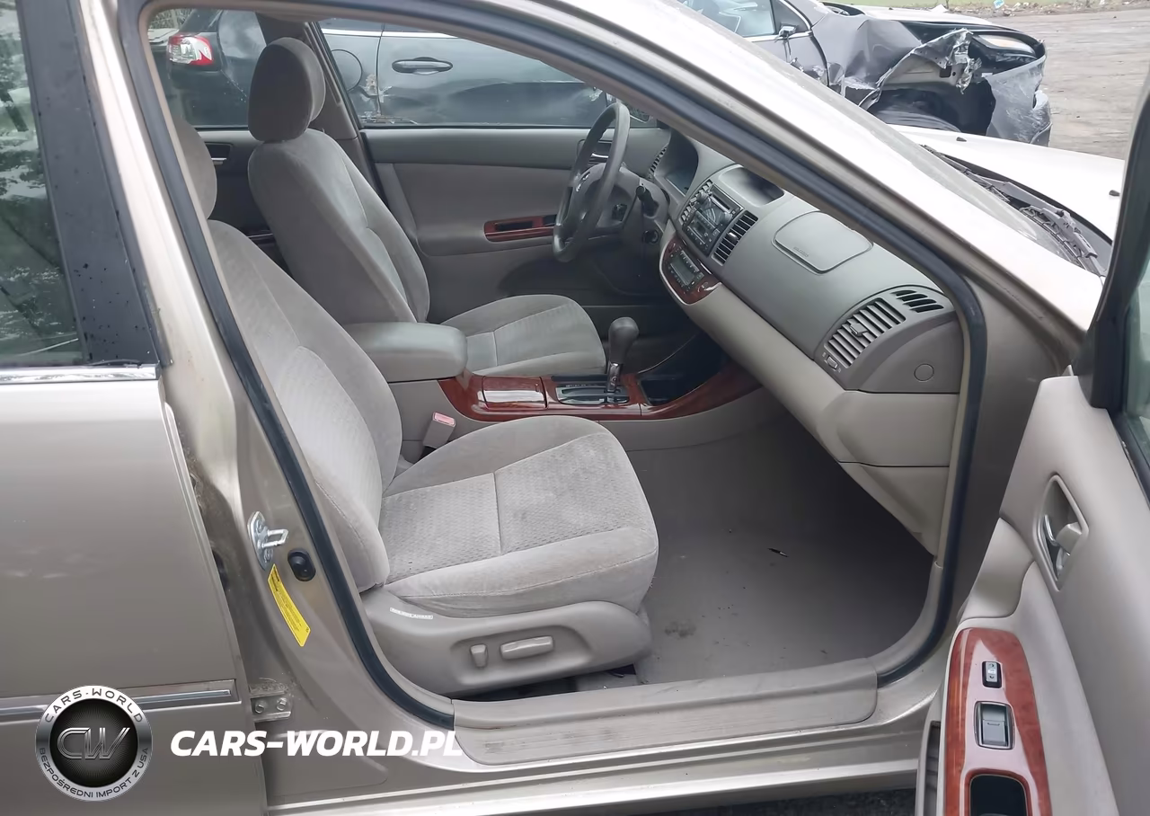 2002 Toyota Camry Xle VIN:4T1BE30K32U552693 - 5