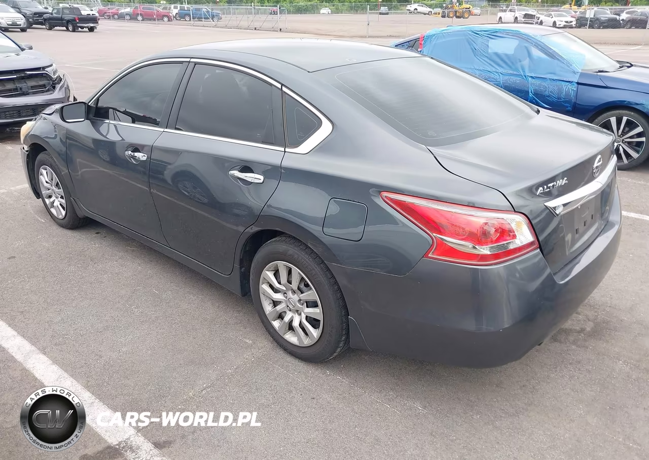 2013 Nissan Altima 2.5 S VIN:1N4AL3AP2DN475592 - 3