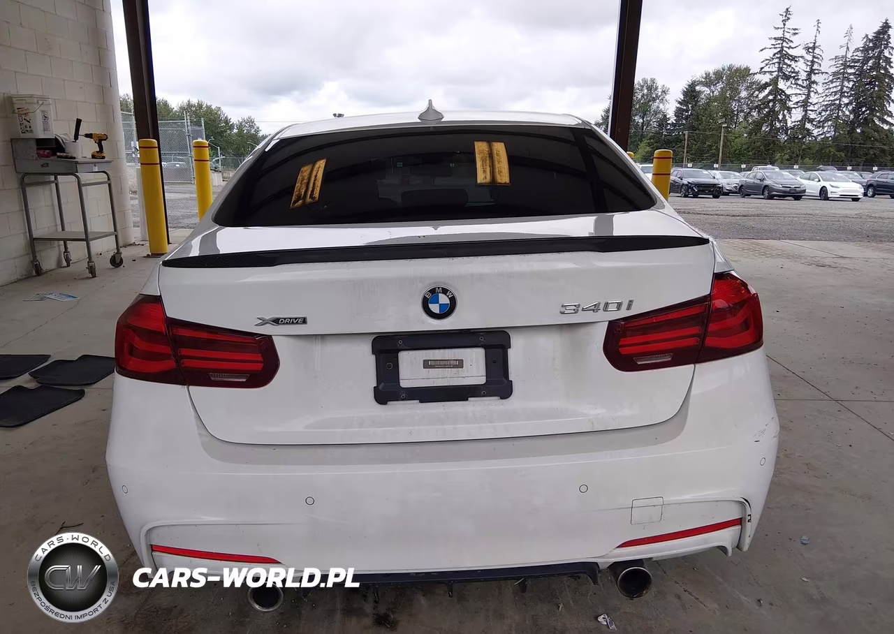 2018 BMW 340I xDrive VIN:WBA8B7C51JA573138 - 17