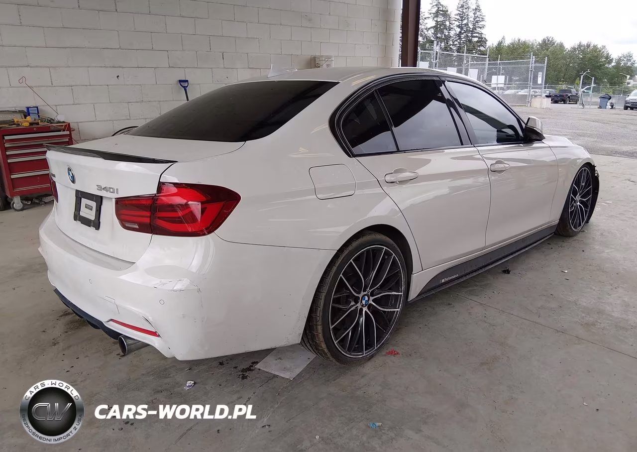 2018 BMW 340I xDrive VIN:WBA8B7C51JA573138 - 4