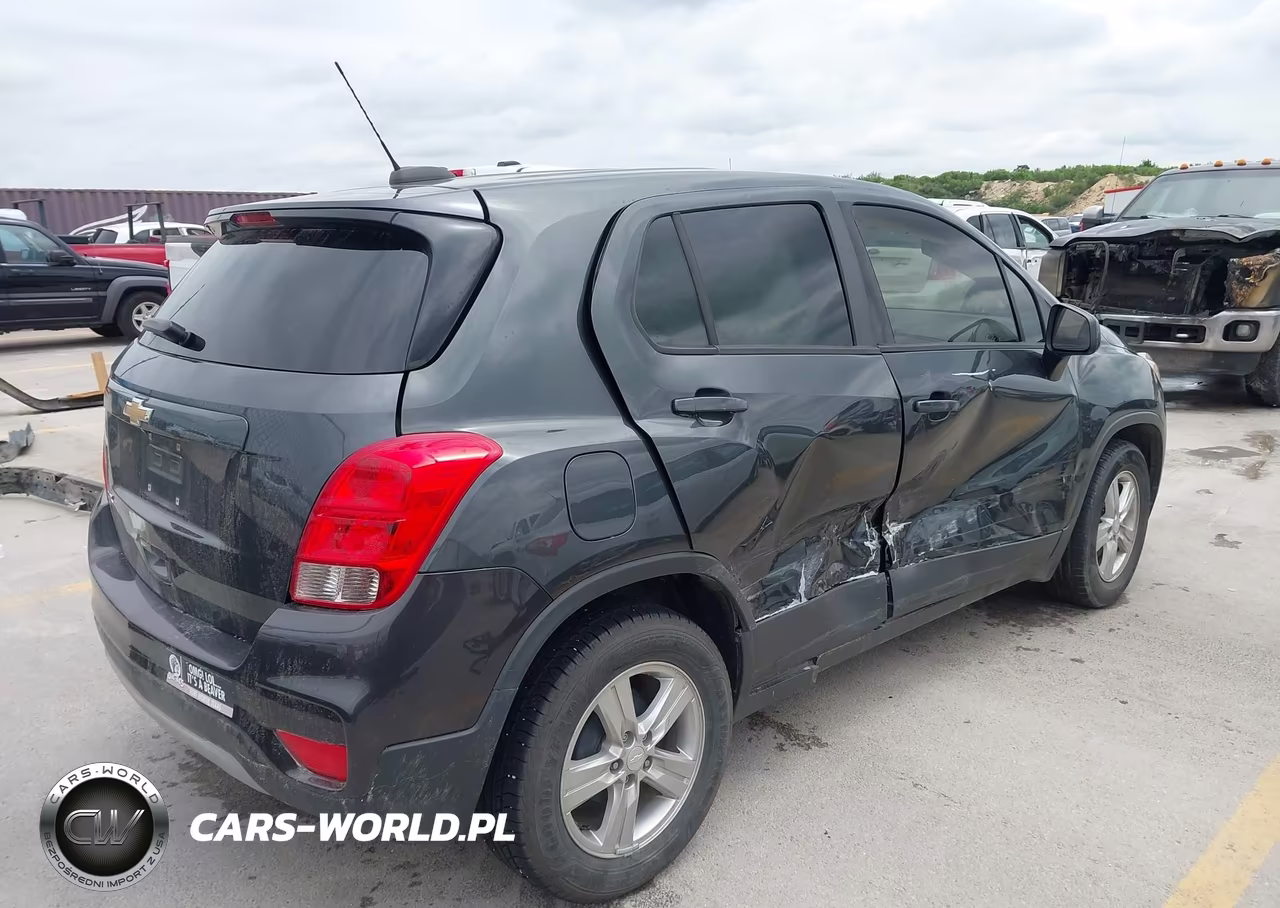 2020 Chevrolet Trax Fwd Ls VIN:3GNCJKSB2LL211428 - 4