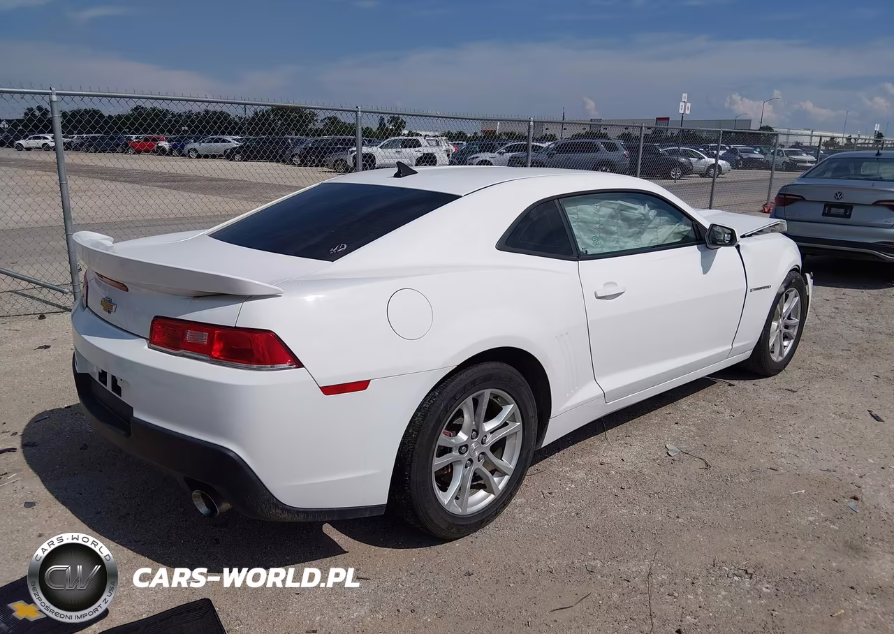 2015 Chevrolet Camaro 2Ls VIN:2G1FB1E37F9240781 - 4
