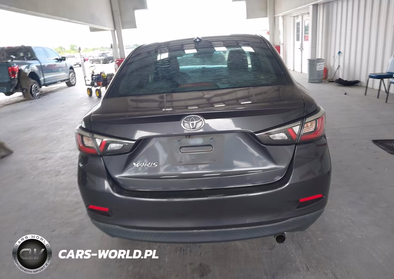 2019 Toyota Yaris Le VIN:3MYDLBYV2KY503348 - 16