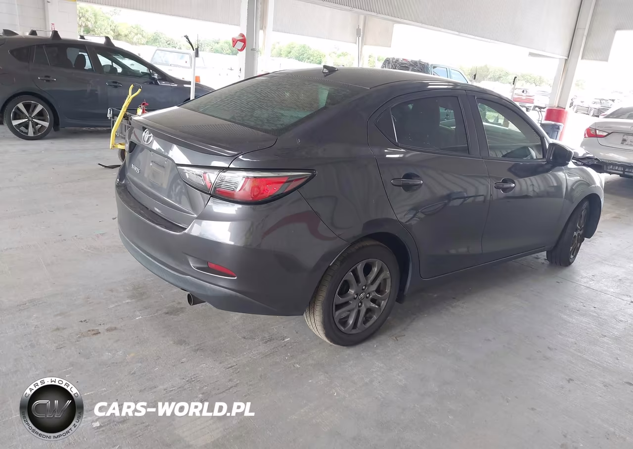 2019 Toyota Yaris Le VIN:3MYDLBYV2KY503348 - 4