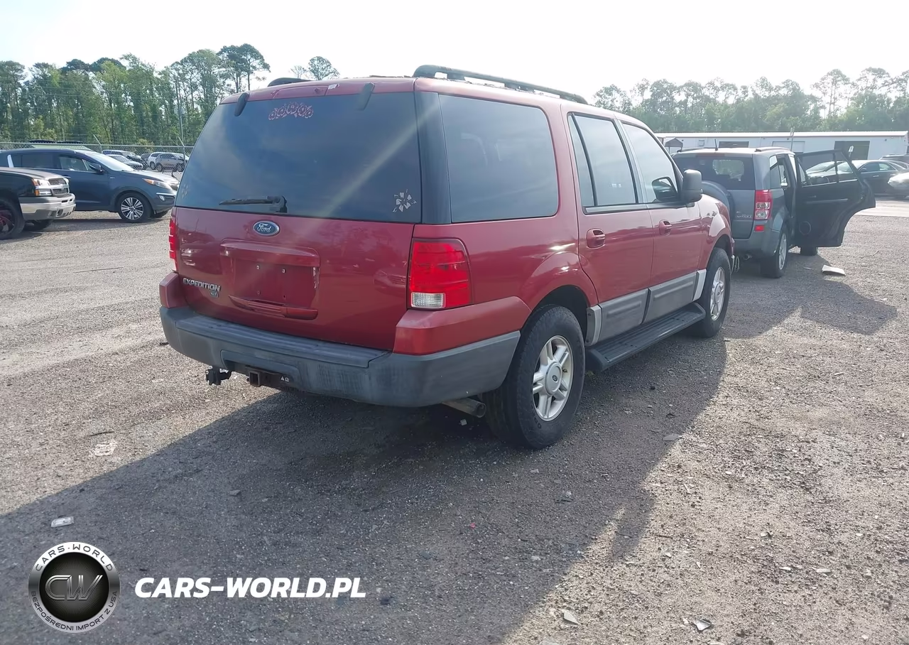 2005 Ford Expedition Xlt VIN:1FMPU15555LA69166 - 4