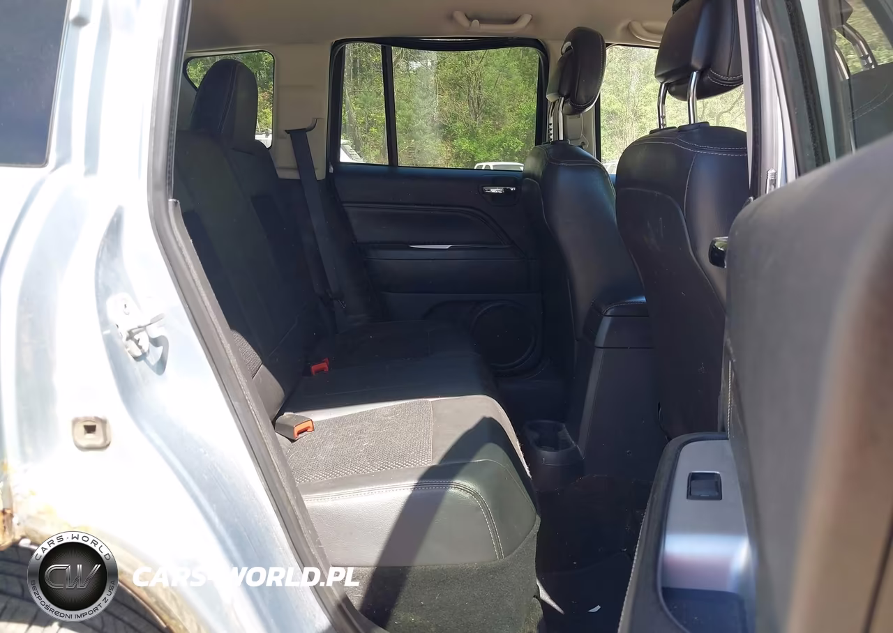 2014 Jeep Compass Latitude VIN:1C4NJDEBXED521750 - 8