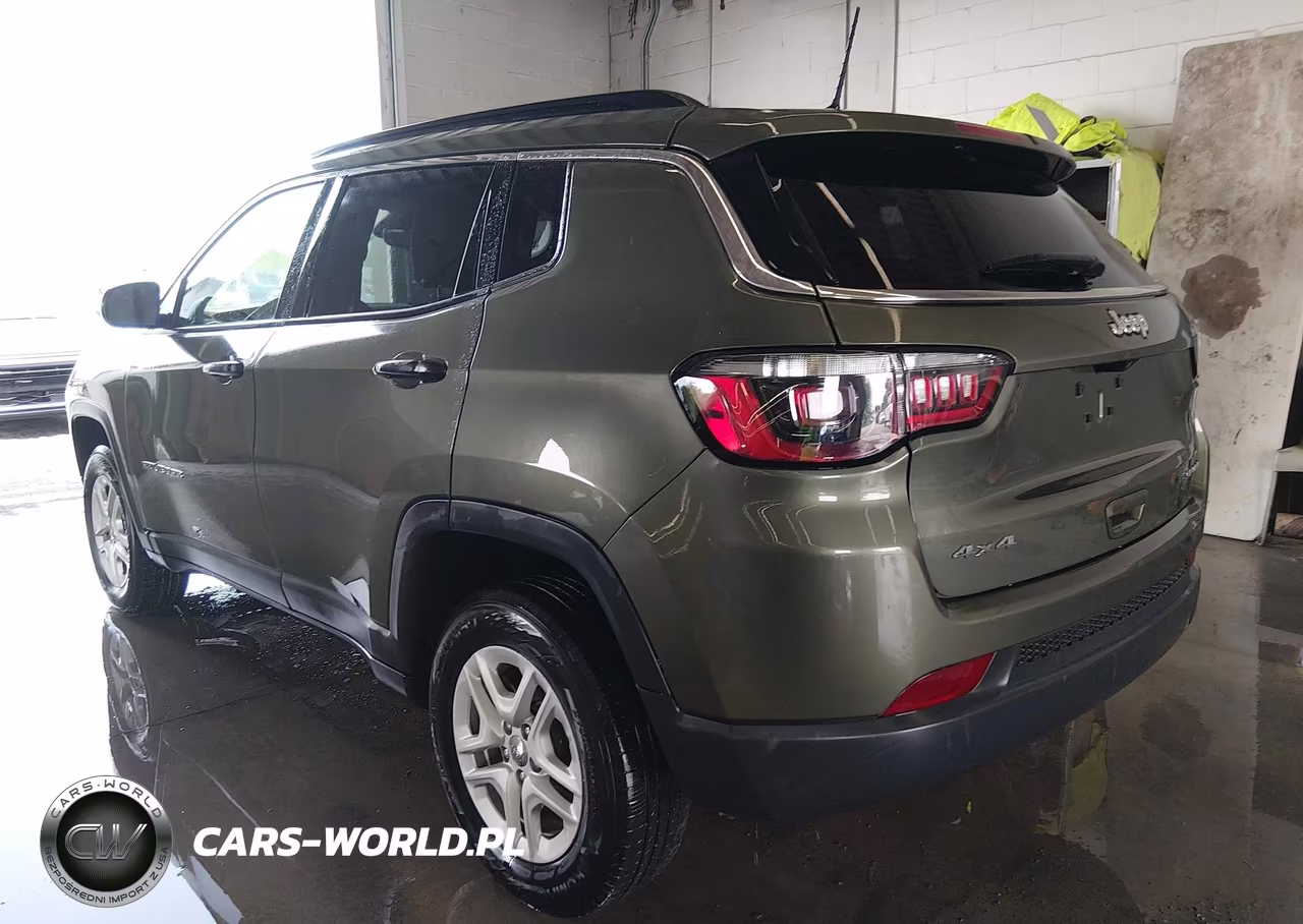 2020 Jeep Compass Sport 4X4 VIN:3C4NJDAB1LT247738 - 3