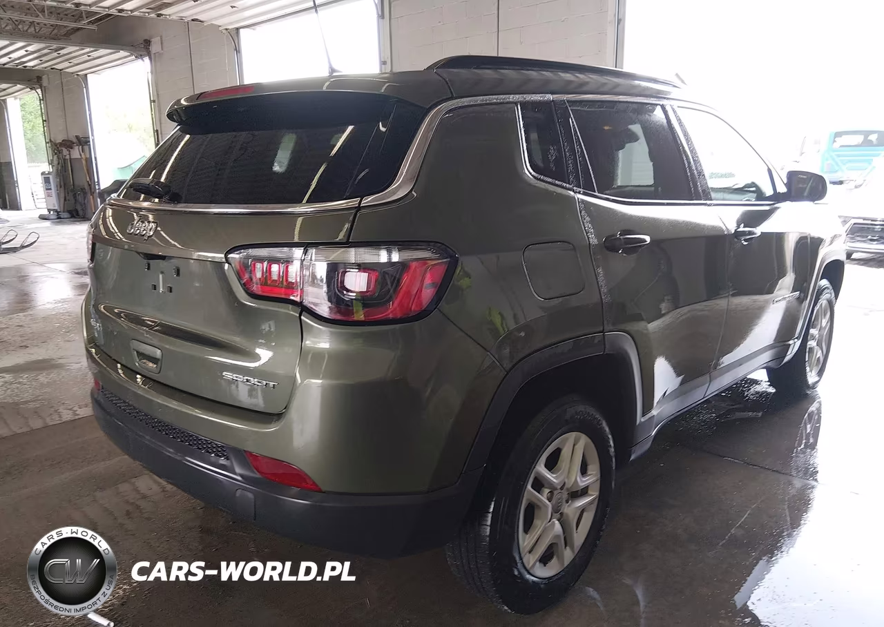 2020 Jeep Compass Sport 4X4 VIN:3C4NJDAB1LT247738 - 4