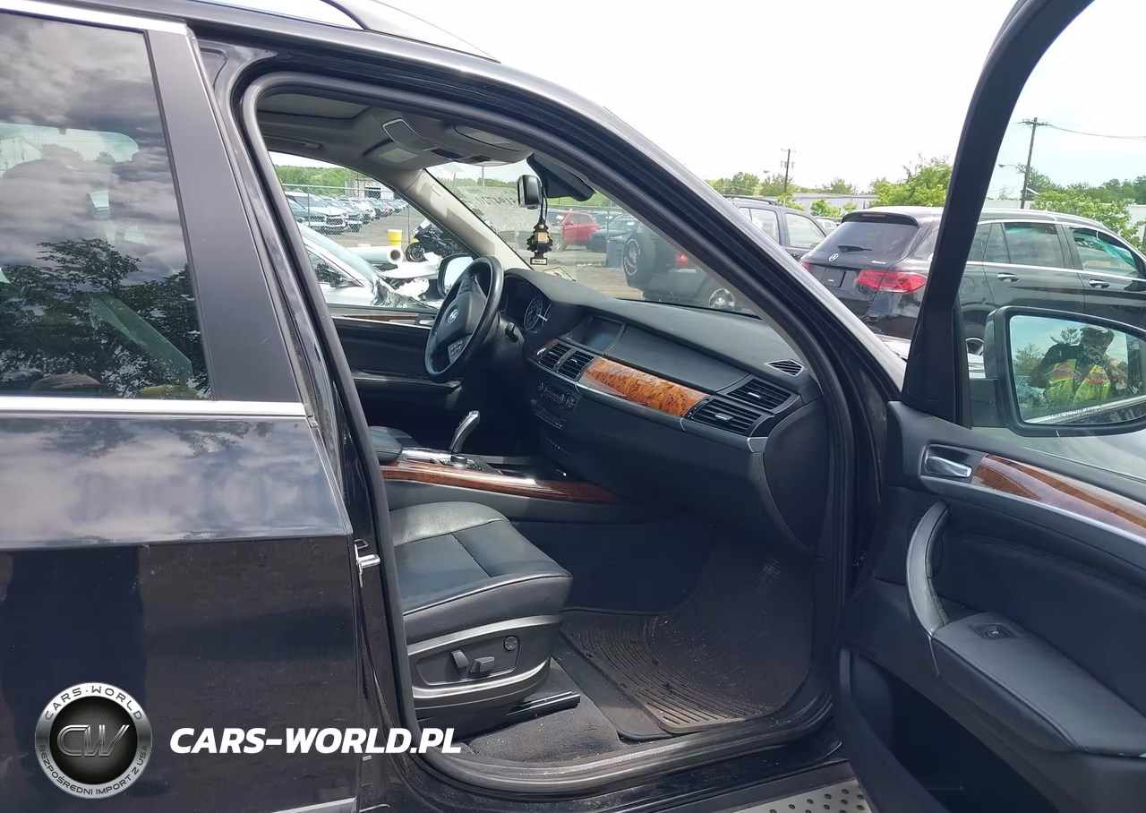 2013 BMW X5 xDrive35D VIN:5UXZW0C53D0B88081 - 5