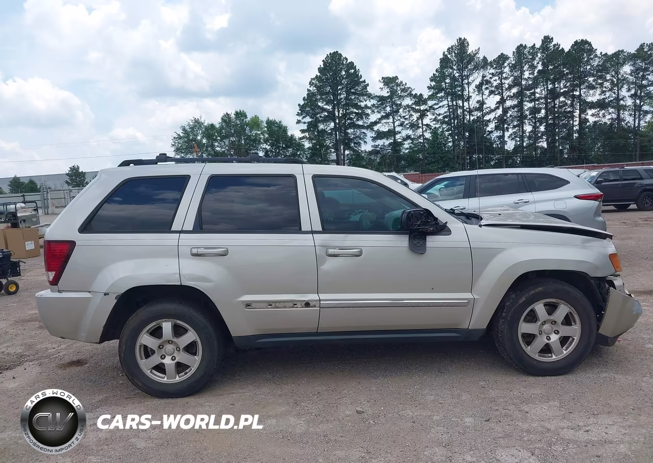 2010 Jeep Grand Cherokee Laredo VIN:1J4PS4GK1AC121699 - 13