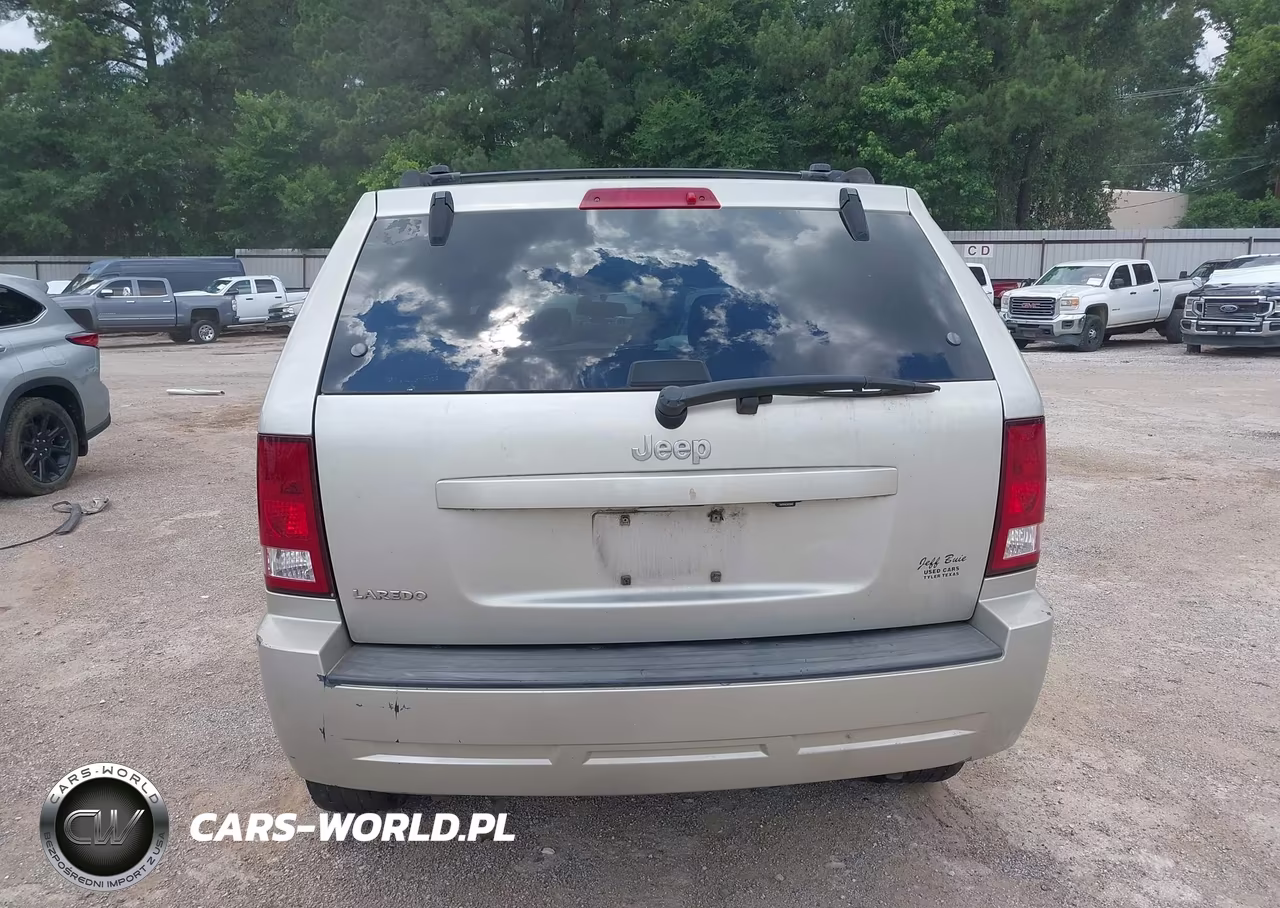 2010 Jeep Grand Cherokee Laredo VIN:1J4PS4GK1AC121699 - 16