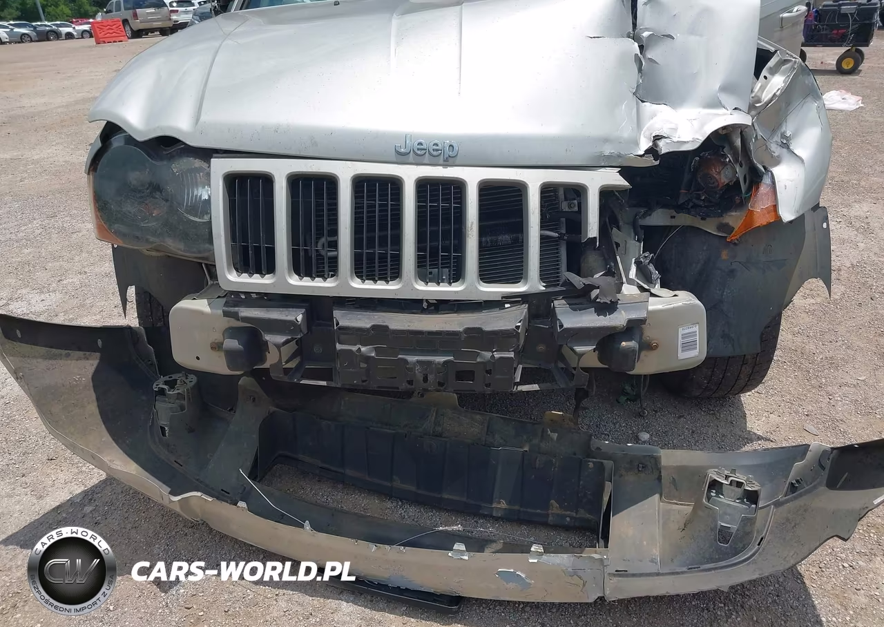 2010 Jeep Grand Cherokee Laredo VIN:1J4PS4GK1AC121699 - 6