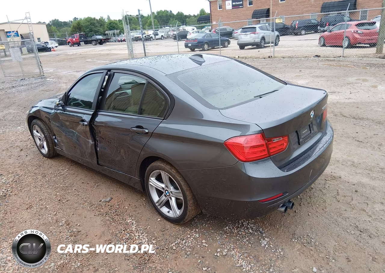 2012 BMW 328I VIN:WBA3A5G5XCNP17342 - 3