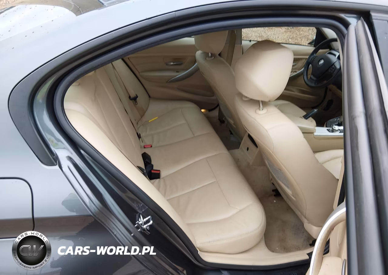 2012 BMW 328I VIN:WBA3A5G5XCNP17342 - 8