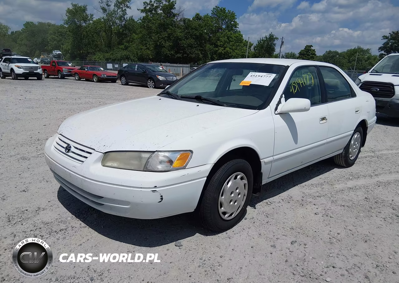1999 Toyota Camry Le VIN:4T1BG22K0XU524066 - 2