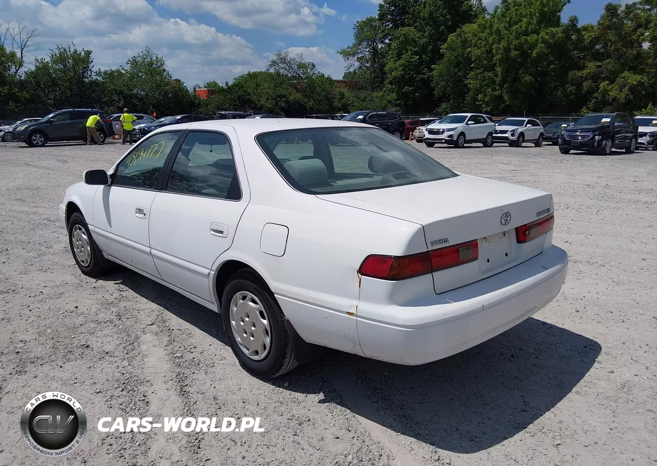 1999 Toyota Camry Le VIN:4T1BG22K0XU524066 - 3