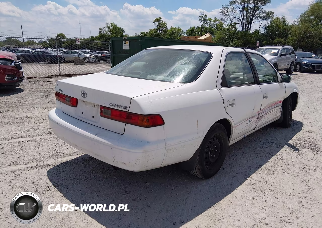 1999 Toyota Camry Le VIN:4T1BG22K0XU524066 - 4