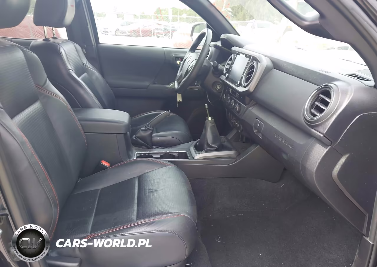 2021 Toyota Tacoma Trd Pro VIN:3TYCZ5AN1MT033932 - 5