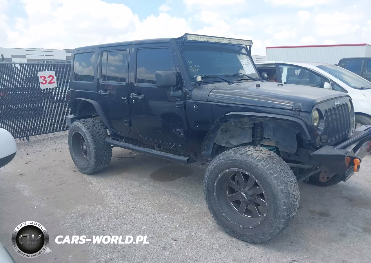 2016 Jeep Wrangler Unlimited Sport VIN:1C4BJWDG2GL344129 - 13