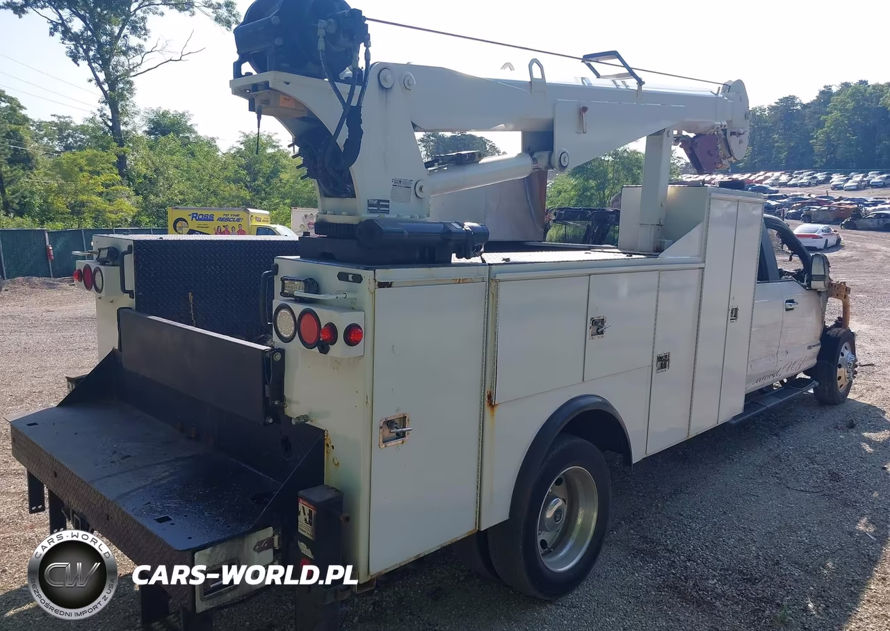 2017 Ford F-450 Chassis Xl VIN:1FD0W4HT1HEE07646 - 4