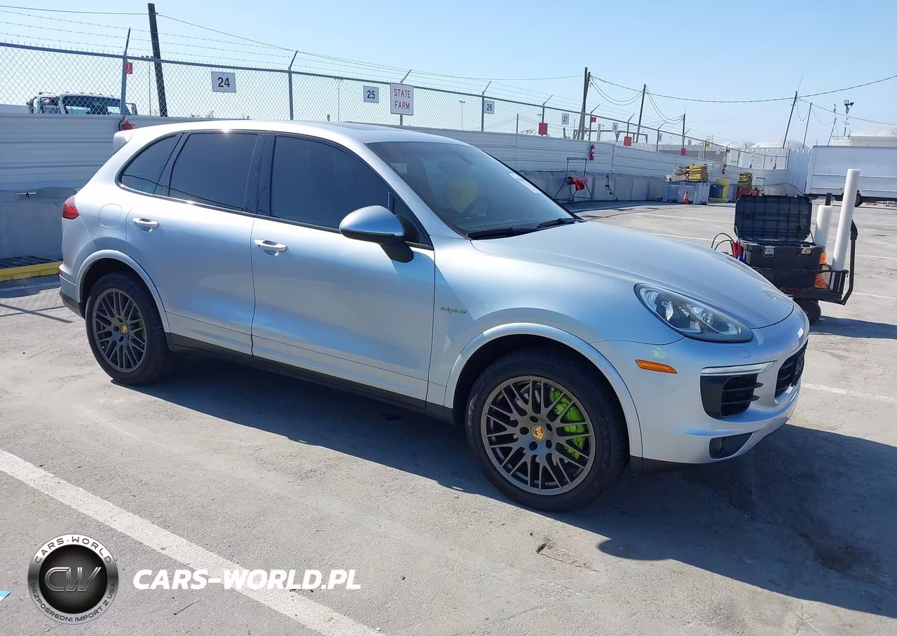 2017 Porsche Cayenne E-Hybrid S Platinum Edition
