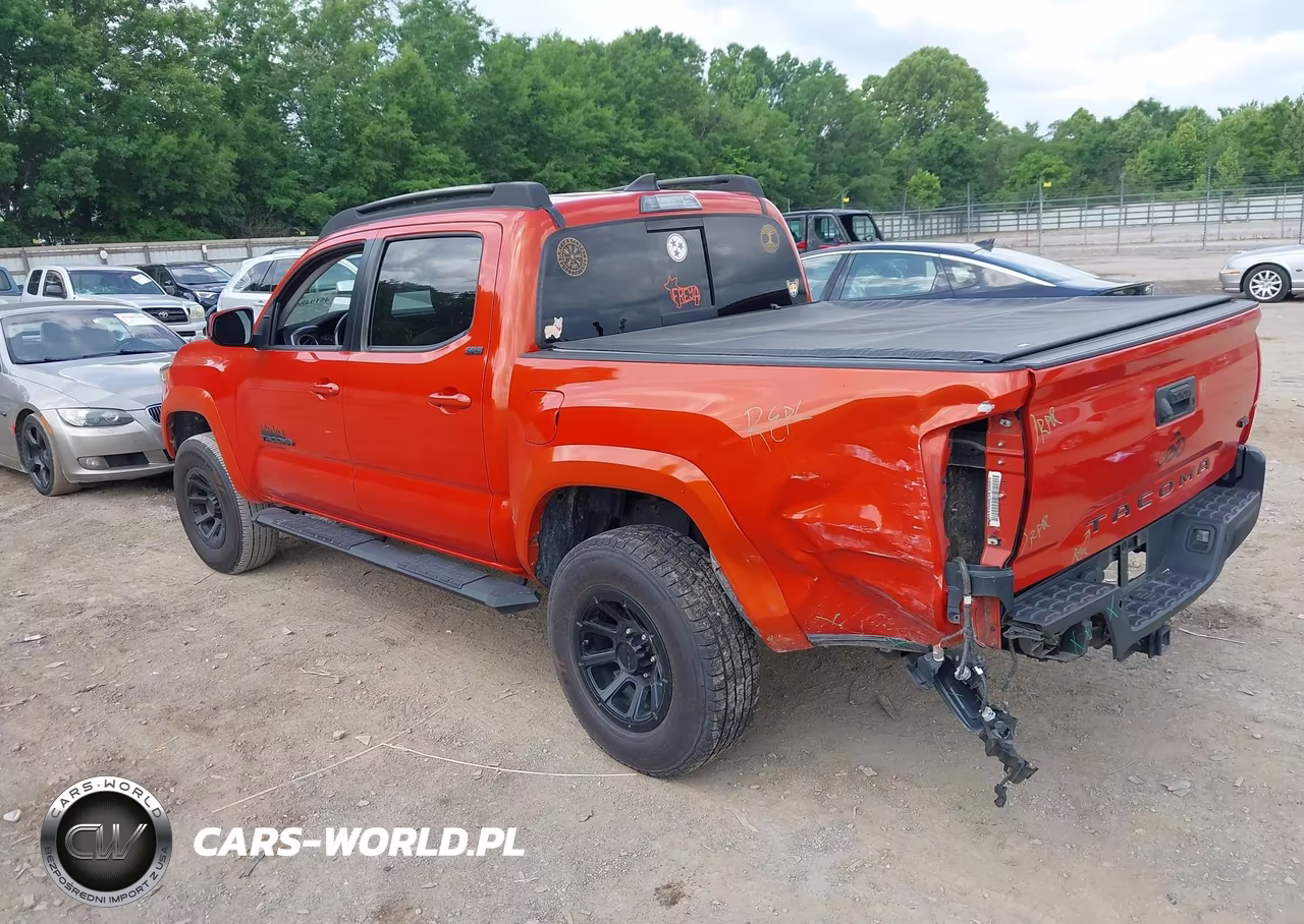 2018 Toyota Tacoma Sr5 V6 VIN:3TMAZ5CN4JM076060 - 3