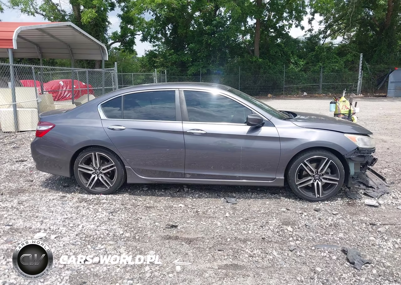 2017 Honda Accord Sport VIN:1HGCR2F57HA180229 - 14
