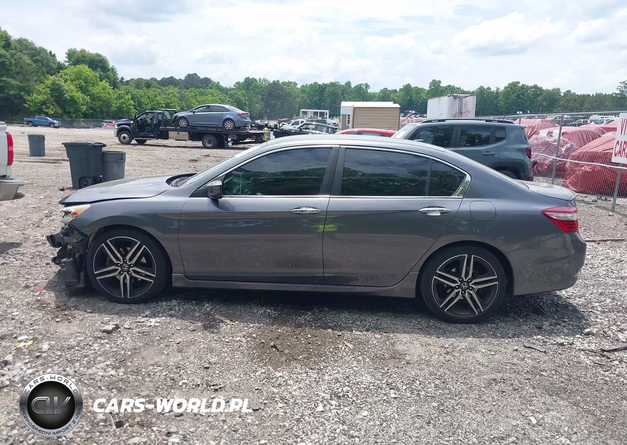 2017 Honda Accord Sport VIN:1HGCR2F57HA180229 - 15