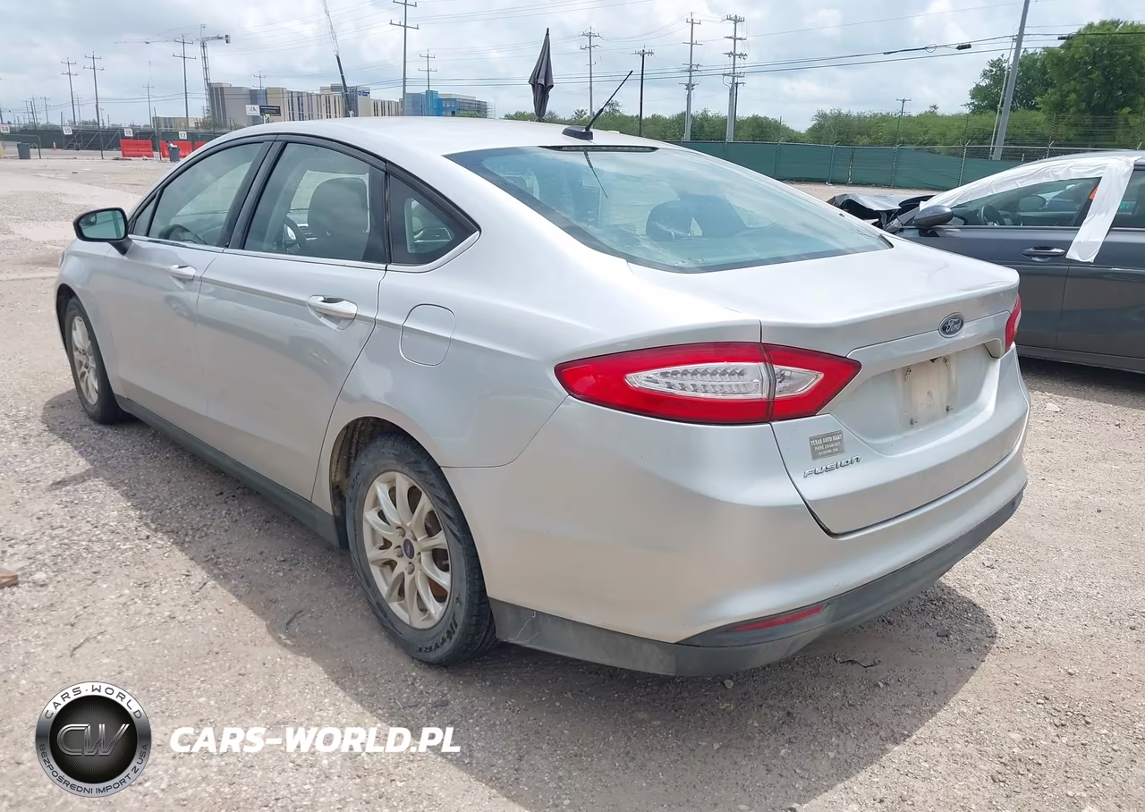 2015 Ford Fusion S VIN:3FA6P0G77FR163946 - 3