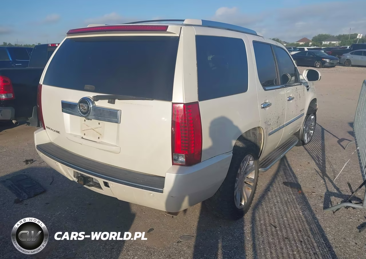 2007 Cadillac Escalade Standard VIN:1GYFK63837R247215 - 4