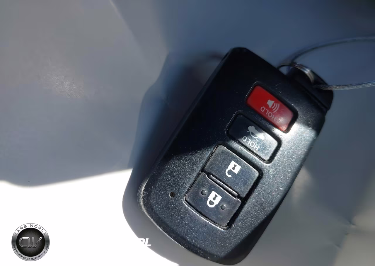 2012 Toyota Camry Hybrid Le VIN:4T1BD1FK3CU032512 - 11