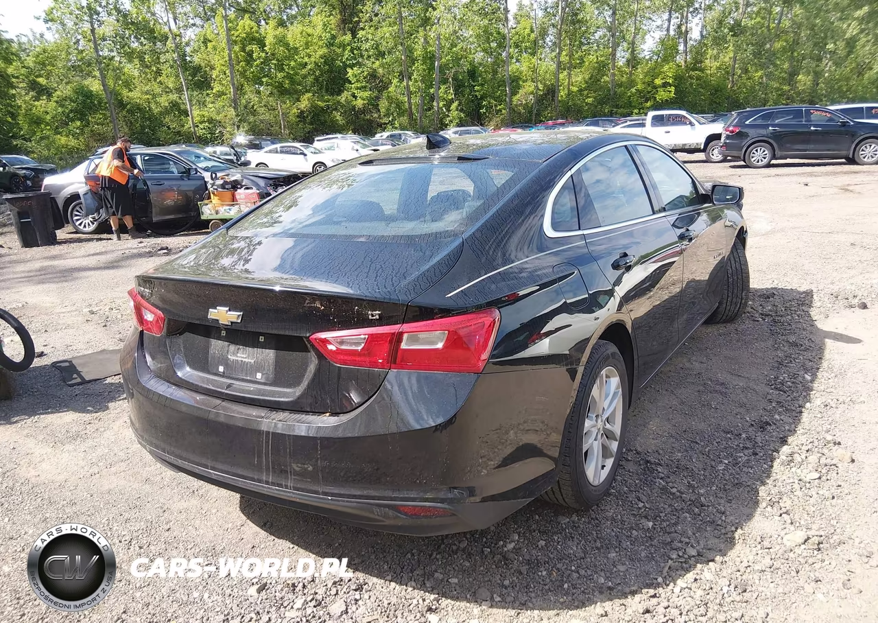2016 Chevrolet Malibu 1Lt VIN:1G1ZE5ST1GF214752 - 4