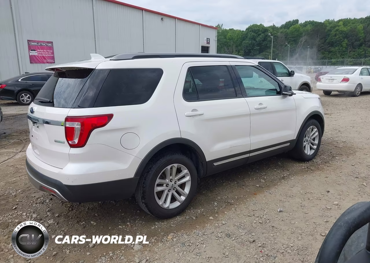 2016 Ford Explorer Xlt VIN:1FM5K7DHXGGC71119 - 4