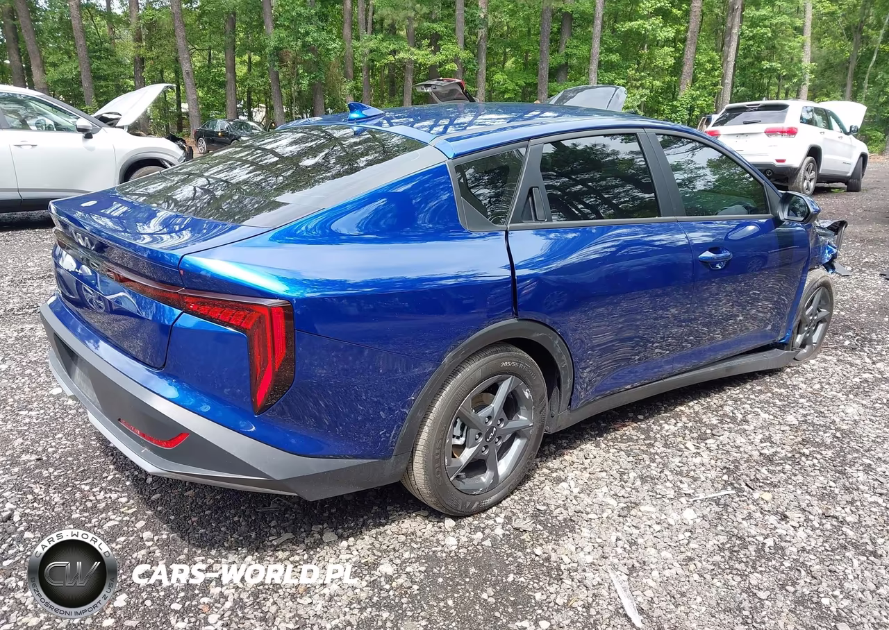 2026 Kia K4 Lxs VIN:3KPFT4DE1TE305081 - 4