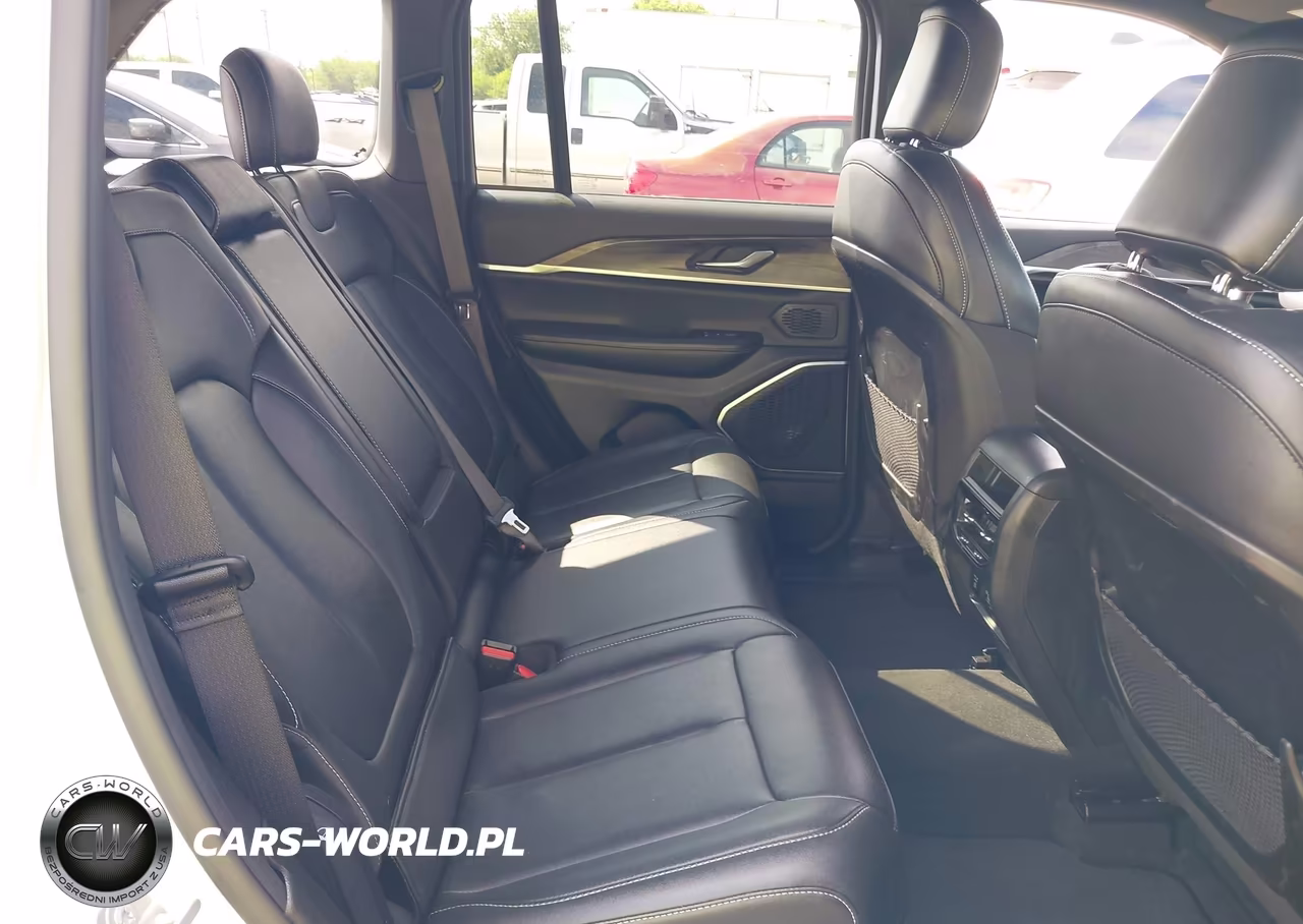 2024 Jeep Grand Cherokee 4Xe VIN:1C4RJYB62RC182400 - 8