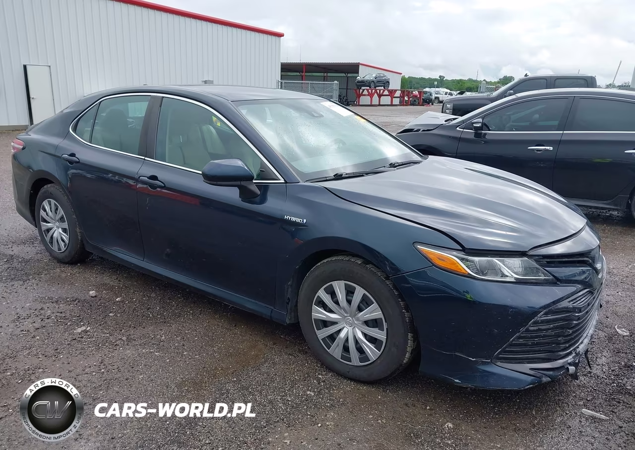 2019 Toyota Camry Hybrid Le