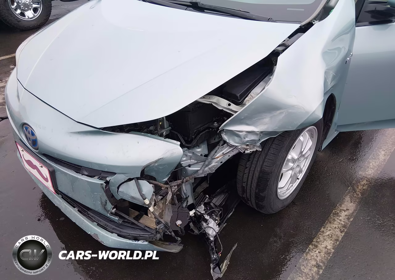 2017 Toyota Prius Two VIN:JTDKBRFU9H3566766 - 6