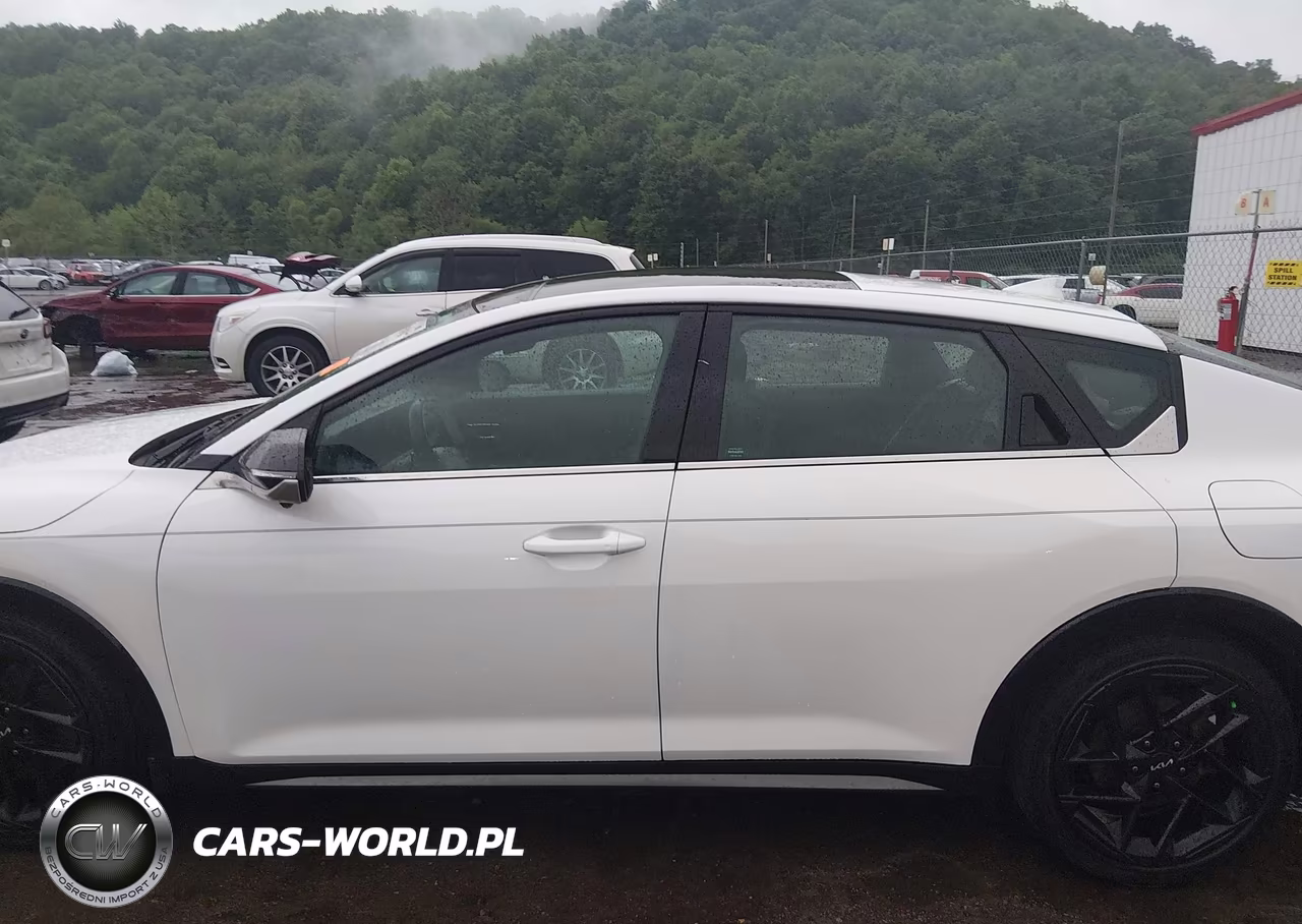 2025 Kia K4 Gt-Line Turbo VIN:3KPFW4DC9SE070465 - 14