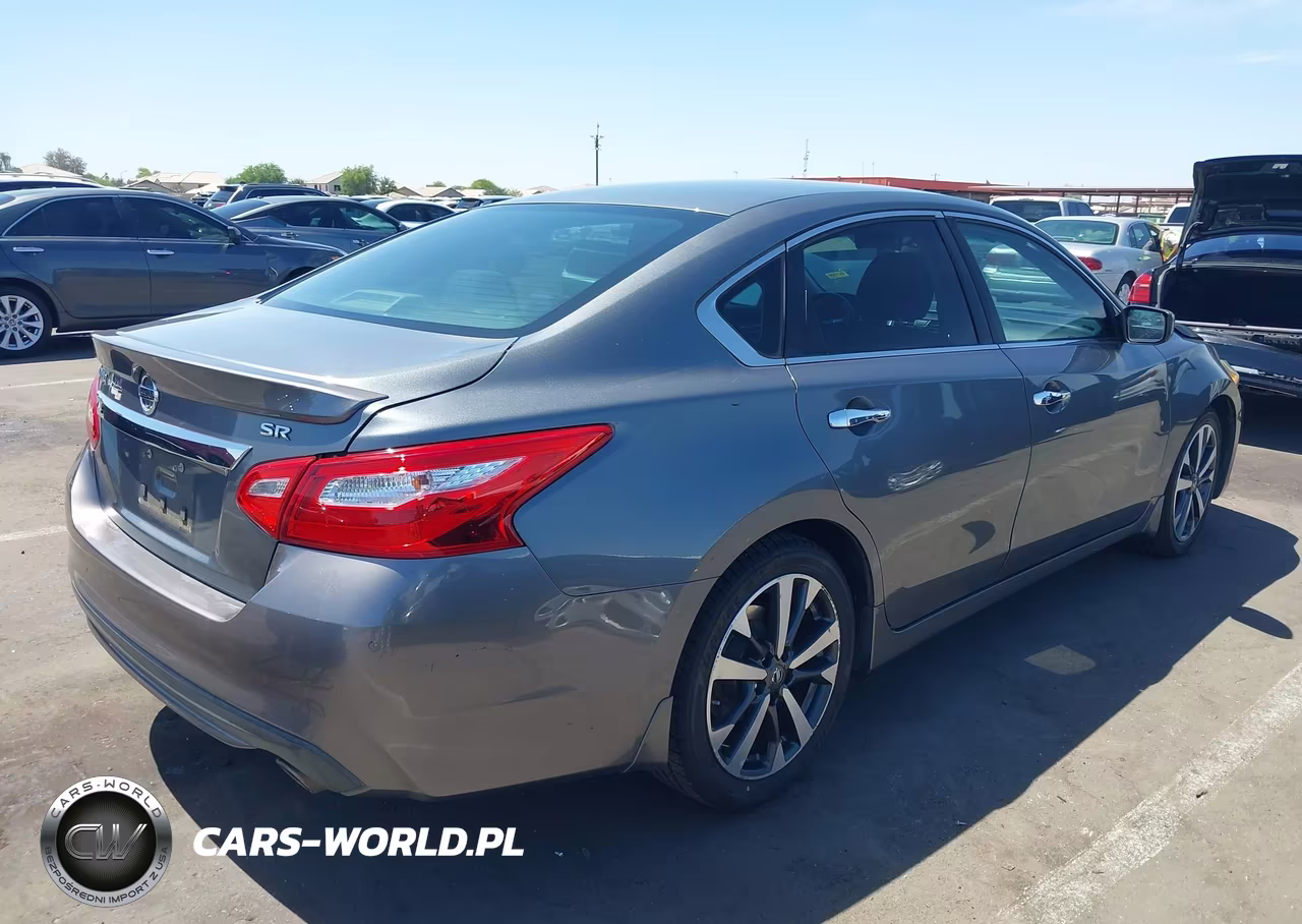2016 Nissan Altima 2.5 Sr VIN:1N4AL3AP1GC256350 - 4