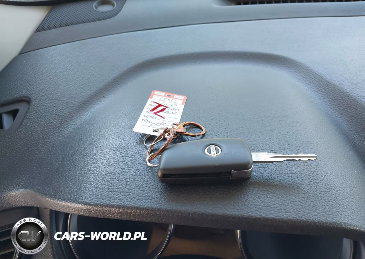 2017 Nissan Rogue S VIN:KNMAT2MV6HP538895 - 11