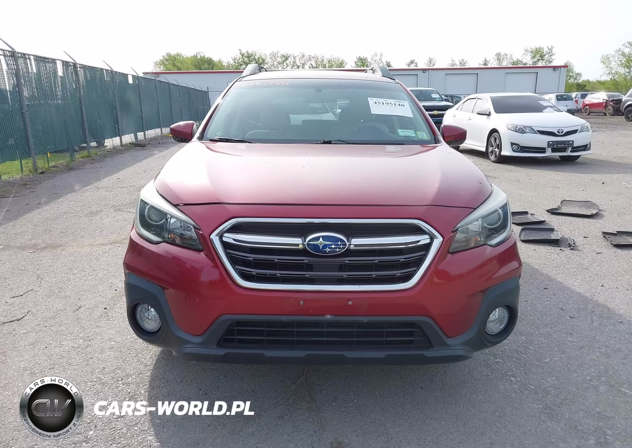 2018 Subaru Outback 2.5I Premium VIN:4S4BSACC6J3351103 - 12