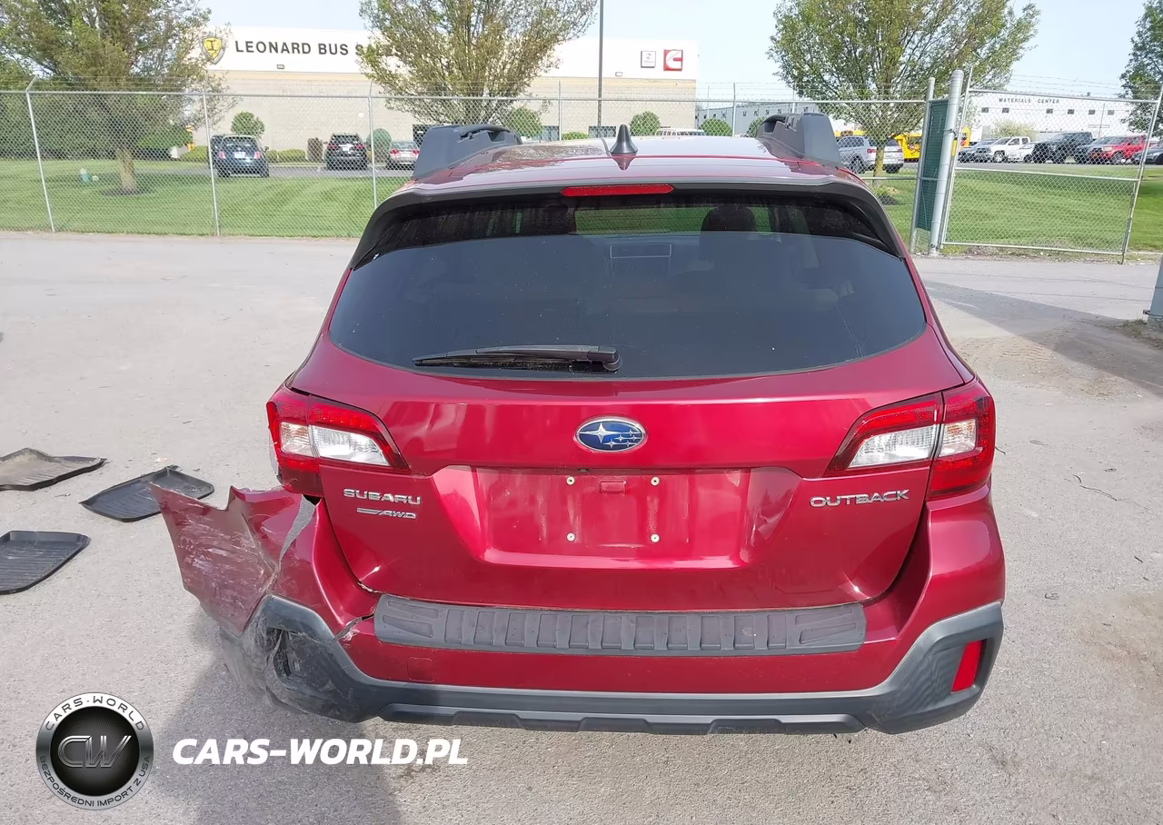 2018 Subaru Outback 2.5I Premium VIN:4S4BSACC6J3351103 - 16
