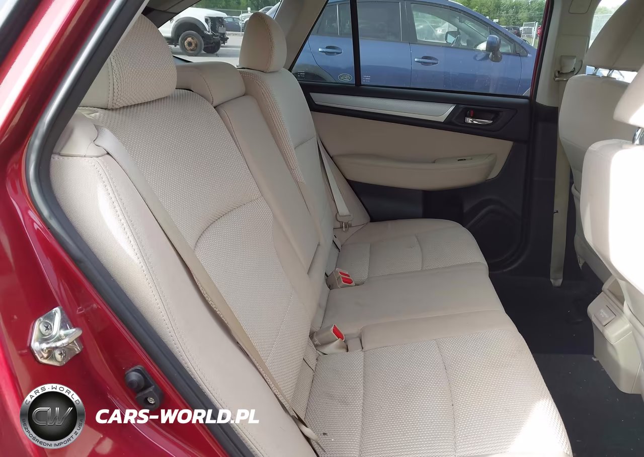 2018 Subaru Outback 2.5I Premium VIN:4S4BSACC6J3351103 - 8
