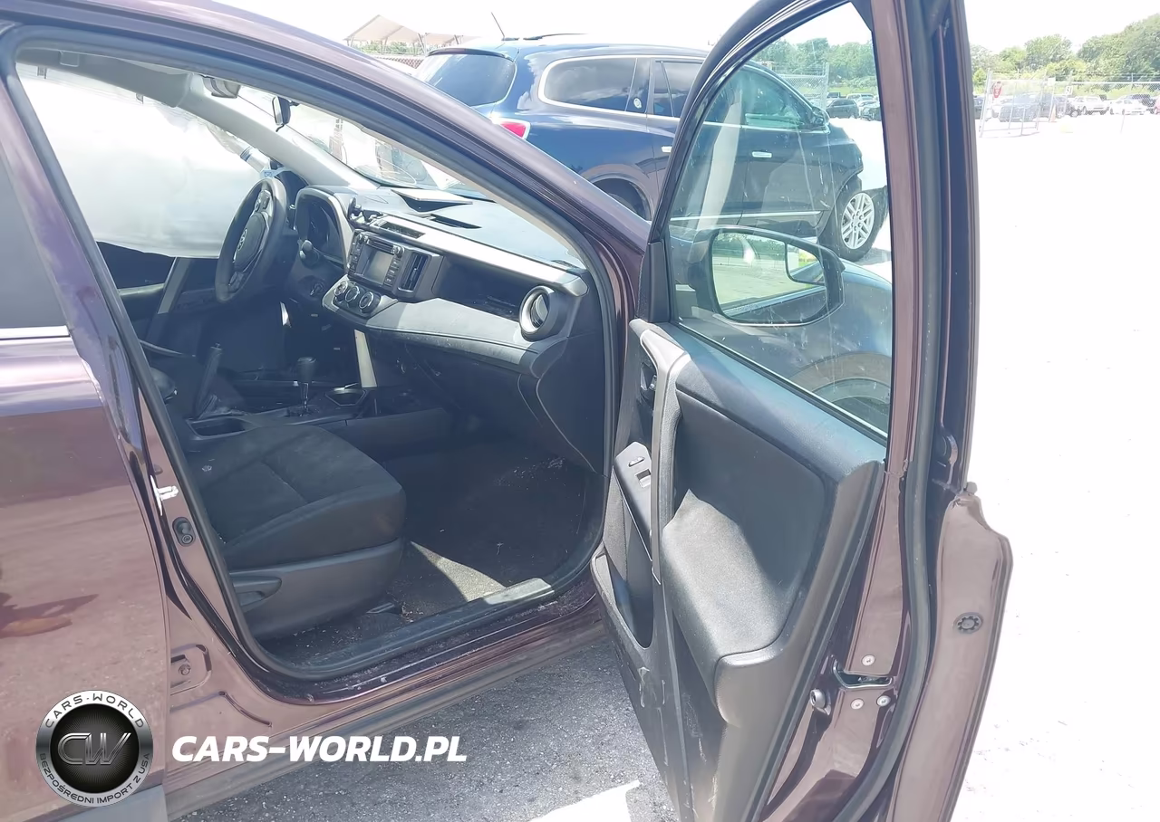 2018 Toyota Rav4 Le VIN:2T3ZFREV3JW431508 - 5