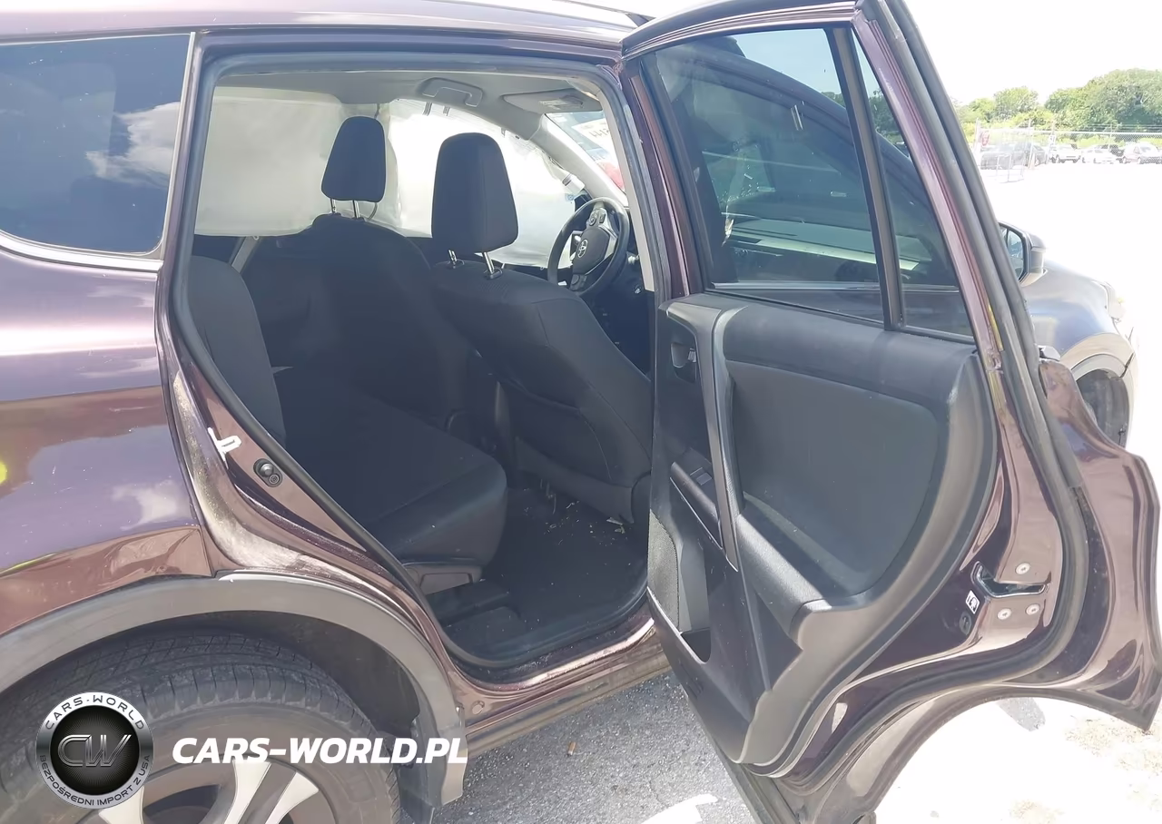 2018 Toyota Rav4 Le VIN:2T3ZFREV3JW431508 - 8