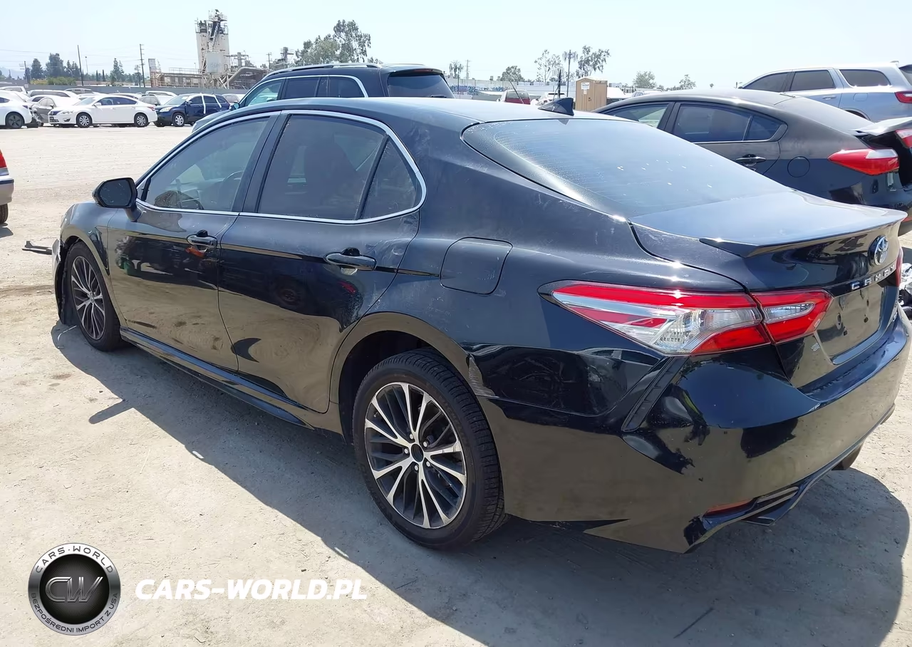 2019 Toyota Camry Se VIN:4T1B11HK2KU204114 - 3
