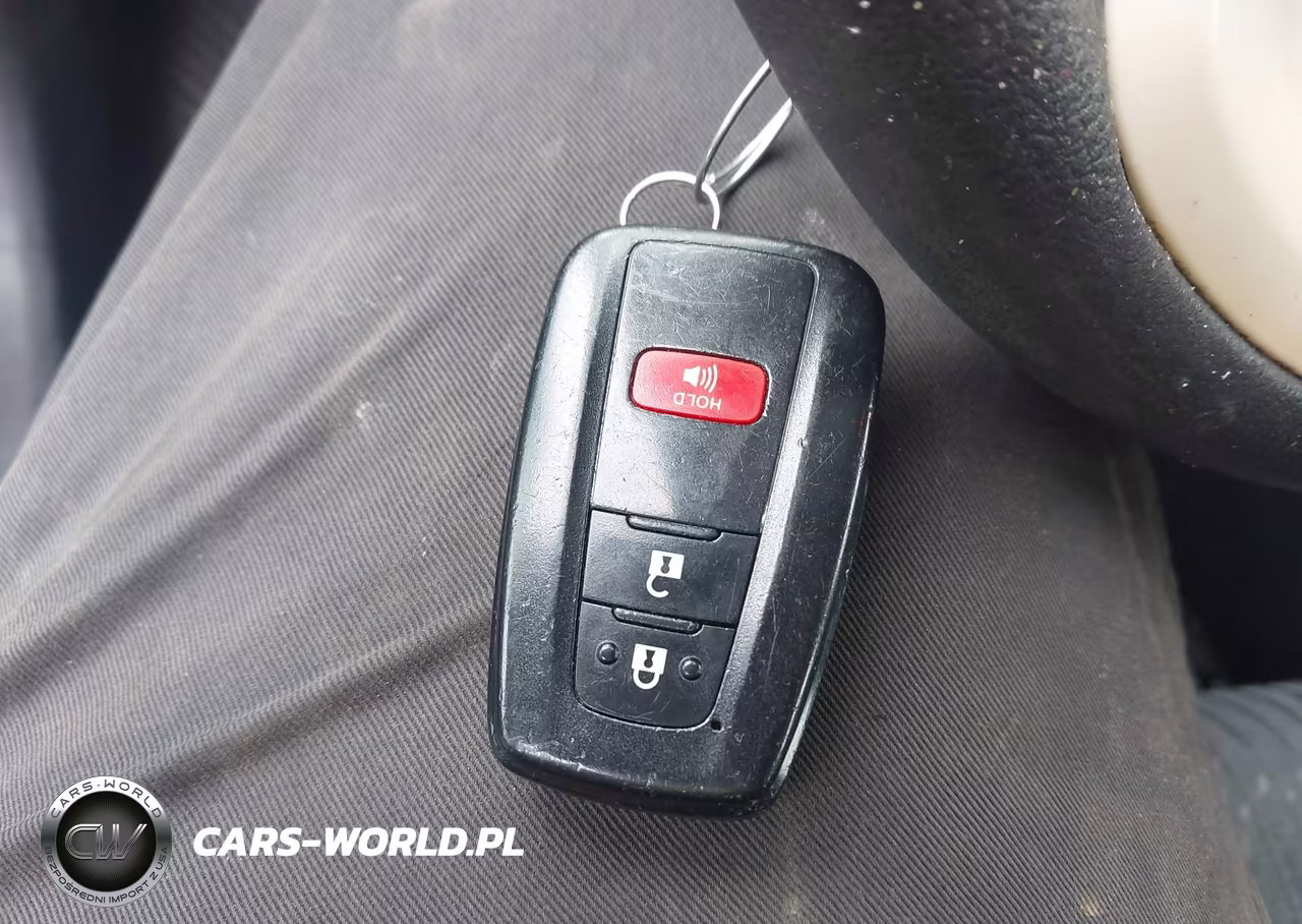 2017 Toyota Prius Two VIN:JTDKBRFU6H3551223 - 11