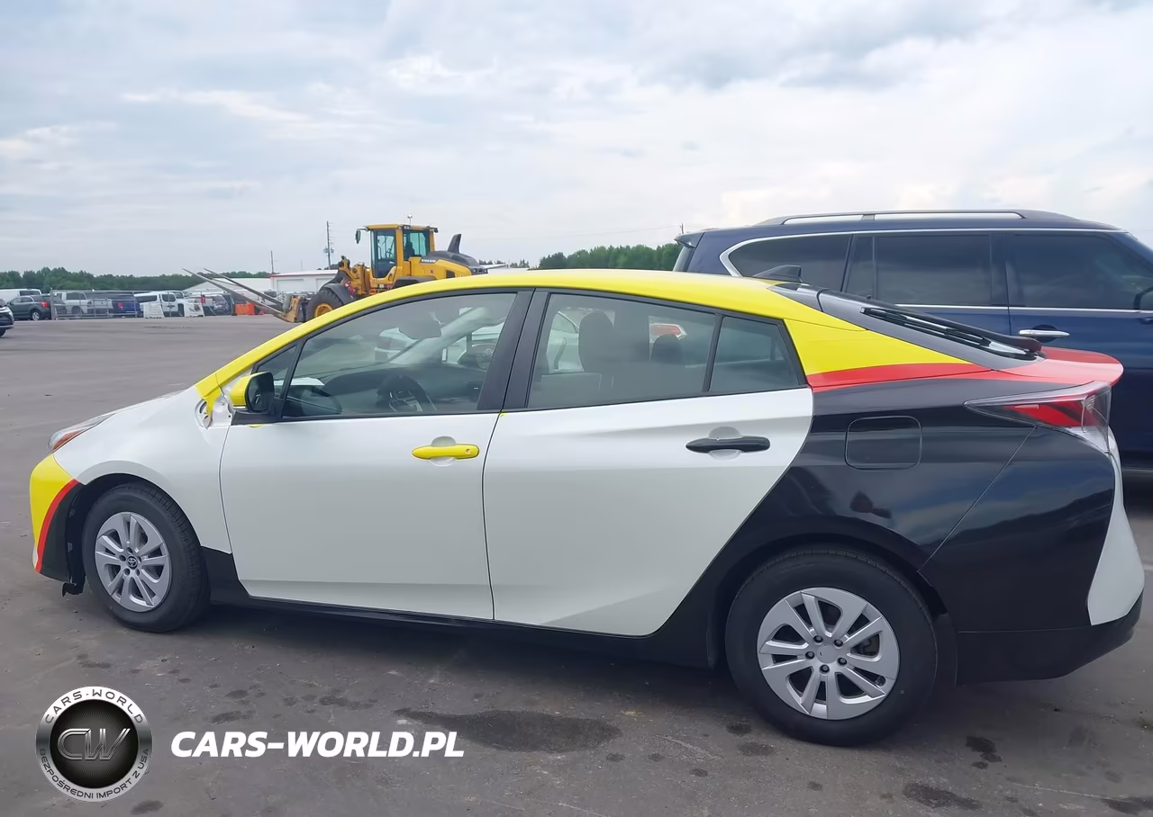 2017 Toyota Prius Two VIN:JTDKBRFU6H3551223 - 14