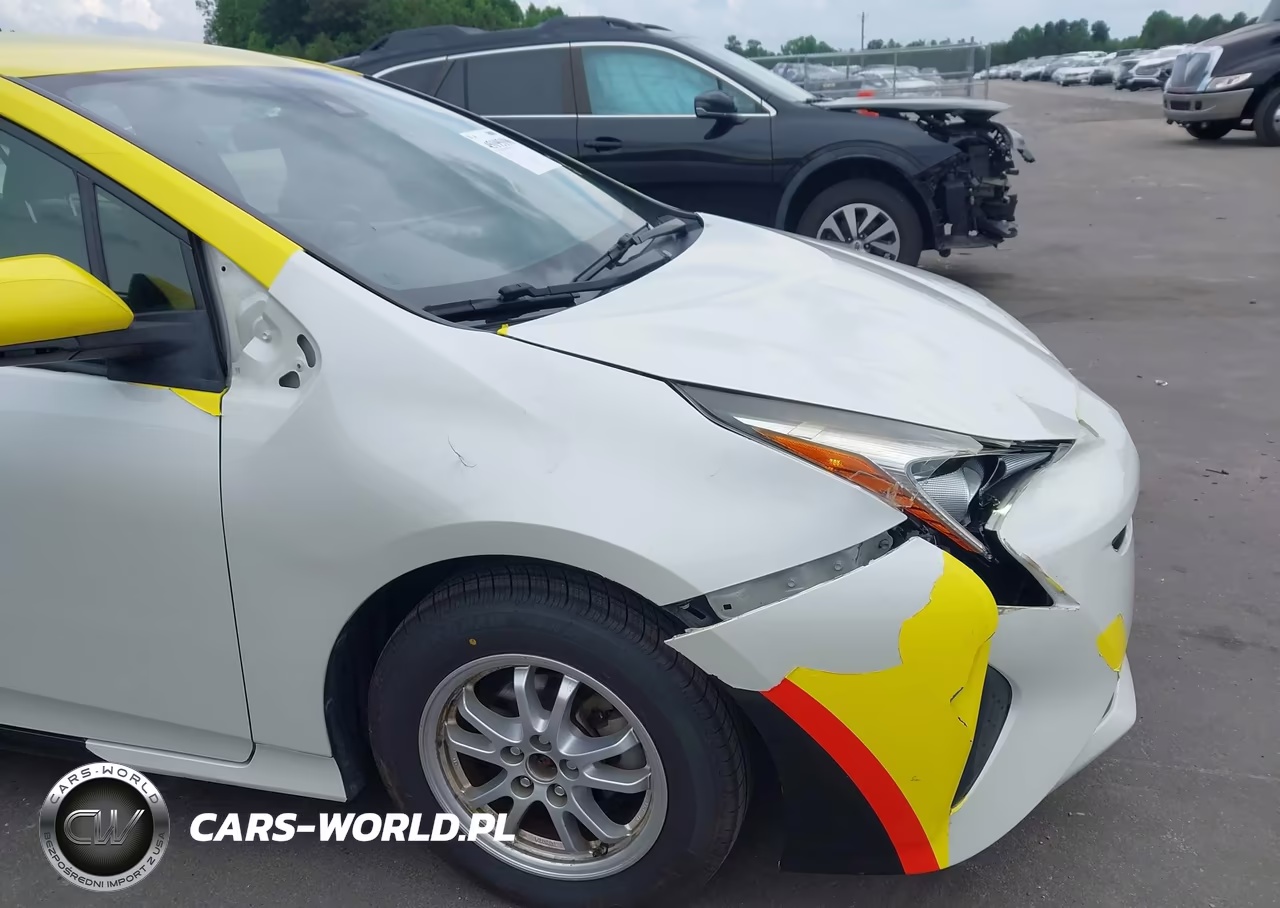 2017 Toyota Prius Two VIN:JTDKBRFU6H3551223 - 17