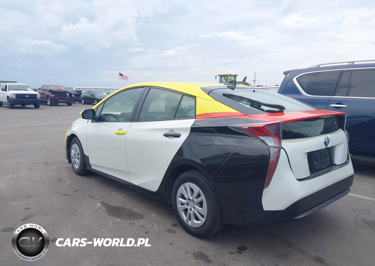2017 Toyota Prius Two VIN:JTDKBRFU6H3551223 - 3